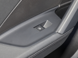 2022A3L Limousine 35 TFSI A\ ܇ƅ^