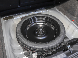 2022A(y)3L Limousine 35 TFSI A\ ̥