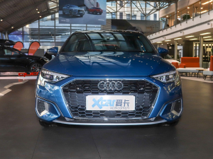 2022A3L Limousine 35 TFSI A ǰ