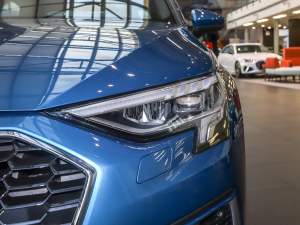 2022A3L Limousine 35 TFSI A ^