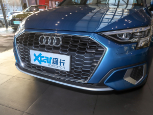 2022A3L Limousine 35 TFSI A ^