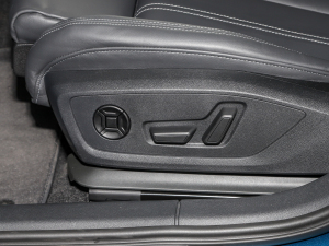 2022A3L Limousine 35 TFSI A {{