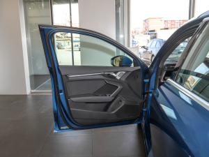 2022A(y)3L Limousine 35 TFSI A {λ܇T