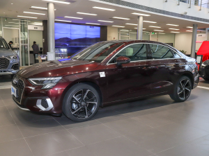 2022A3L Limousine 35 TFSI r w^