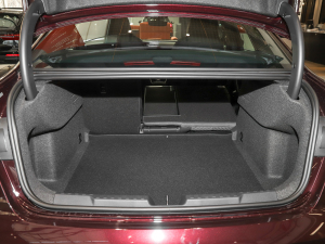 2022A(y)3L Limousine 35 TFSI r g