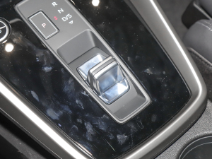 2022A(y)3L Limousine 35 TFSI r QU