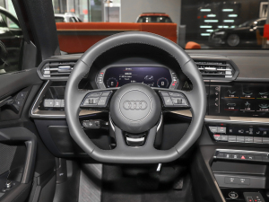 2022A(y)3L Limousine 35 TFSI r P