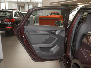 2022A3L Limousine 35 TFSI r ܇T