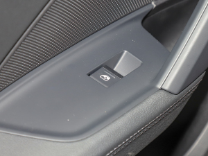 2022A3L Limousine 35 TFSI r ܇ƅ^