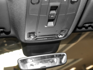 2022A(y)3L Limousine 35 TFSI r(sh) п؅^(q)