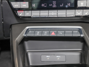 2022A3L Limousine 35 TFSI r п؅^(q)