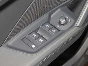 2022A3L Limousine 35 TFSI r п؅^