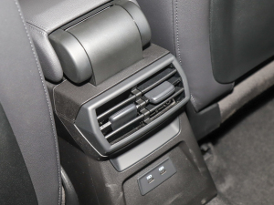 2022A3L Limousine 35 TFSI r п؅^