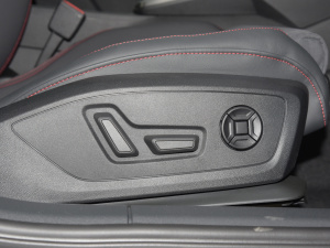 2022A3L Limousine 35 TFSI RS׼ȼ g