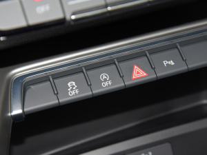 2022A(y)3L Limousine 35 TFSI RS׼ȼ п؅^(q)