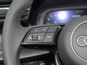 2022A(y)3L Limousine 35 TFSI RS׼ȼ п؅^(q)