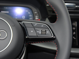 2022A(y)3L Limousine 35 TFSI RS׼ȼ п؅^(q)