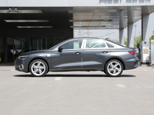 2022A3L Limousine 35 TFSI r ȣ