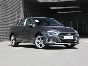 2022A3L Limousine 35 TFSI r ǰ45