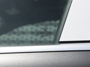 2022A3L Limousine 35 TFSI r ^