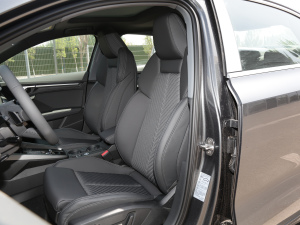 2022A3L Limousine 35 TFSI r {