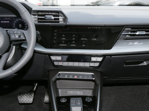 2022A3L Limousine 35 TFSI r п_