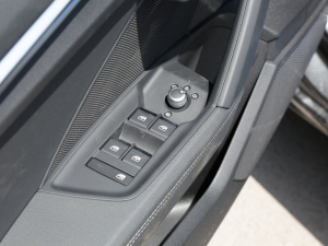 2022A3L Limousine 35 TFSI r {܇ƅ^	