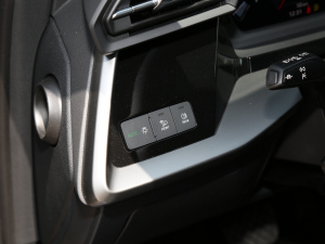 2022A(y)3L Limousine 35 TFSI r п؅^(q)