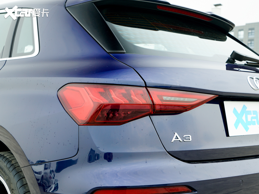 2022WA3 Sportback 35 TFSI Mȡ\