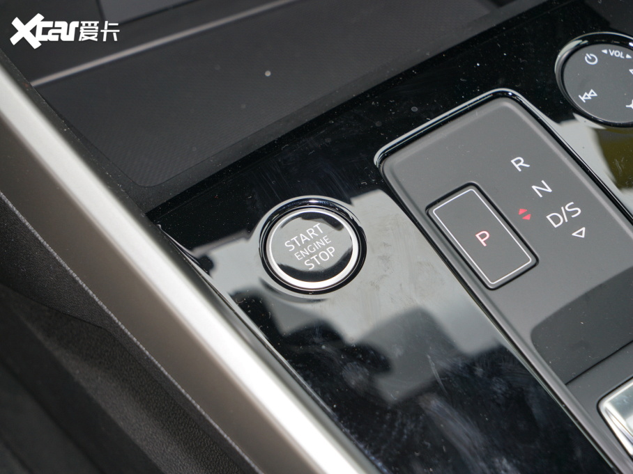 2022WA3 Sportback 35 TFSI Mȡ\