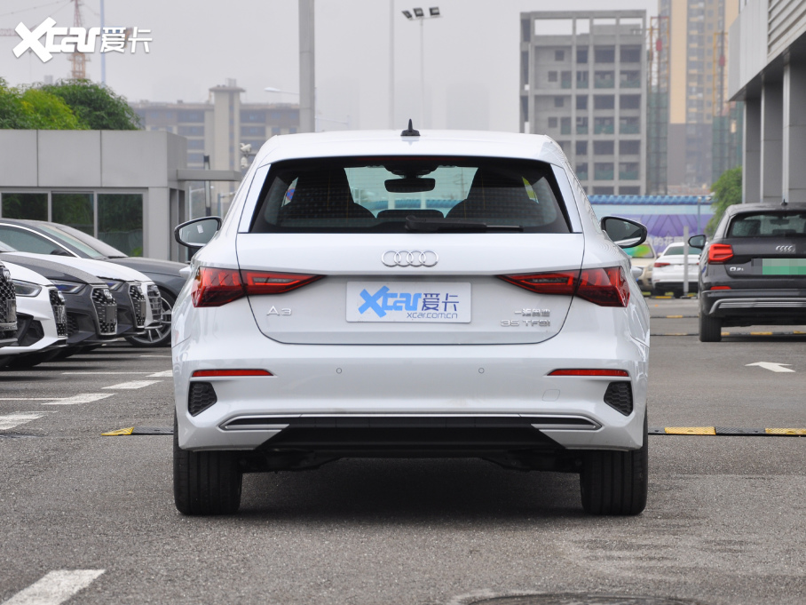 2022?yun)WA3 Sportback 35 TFSI M(jn)ȡ