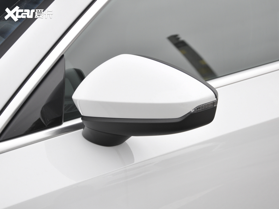 2022WA3 Sportback 35 TFSI Mȡ