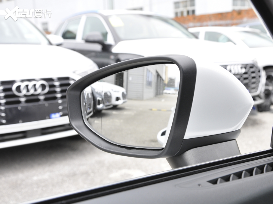 2022WA3 Sportback 35 TFSI Mȡ