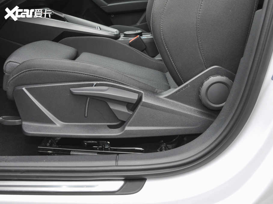 2022WA3 Sportback 35 TFSI Mȡ