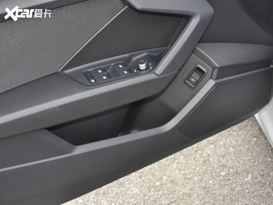 2022WA3 Sportback 35 TFSI Mȡ