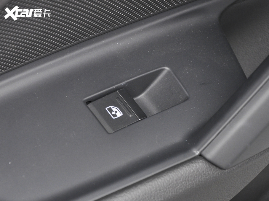 2022WA3 Sportback 35 TFSI Mȡ