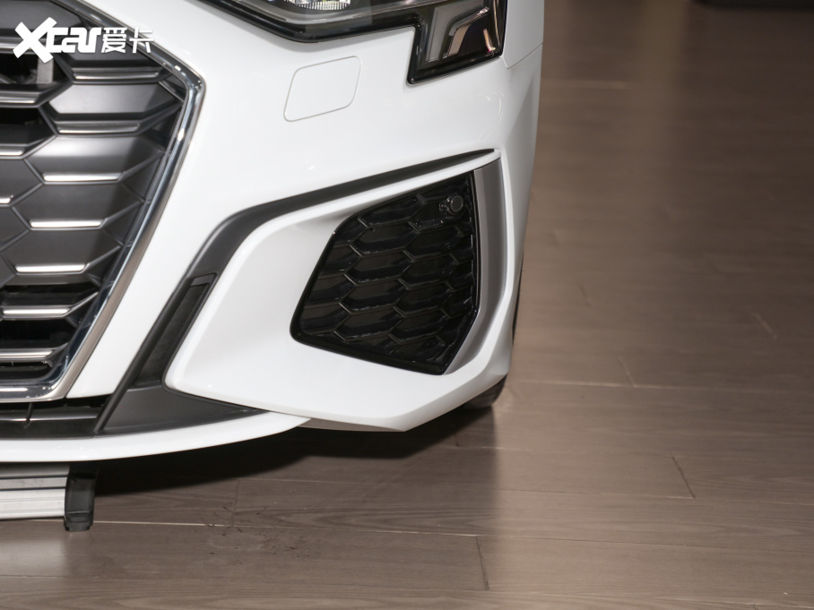 2022WA3 Sportback 35 TFSI r\(yn)