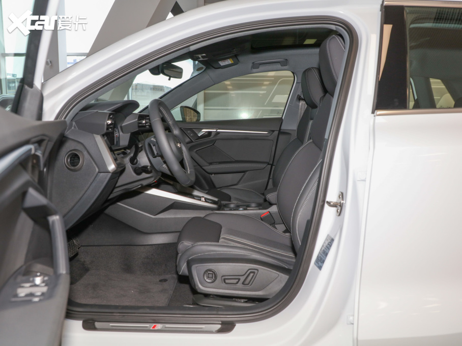 2022��?yu��n)W��A3 Sportback 35 TFSI �r(sh��)���\(y��n)��(d��ng)��