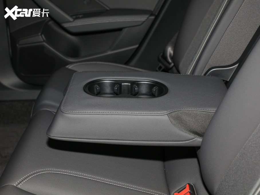 2022��W��A3 Sportback 35 TFSI �r���\����