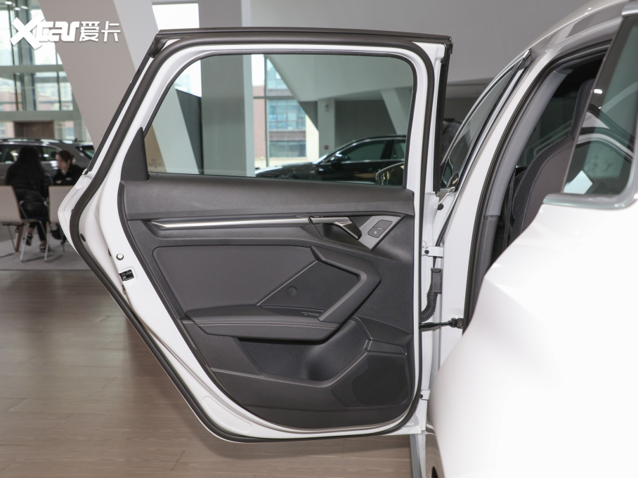 2022WA3 Sportback 35 TFSI r\