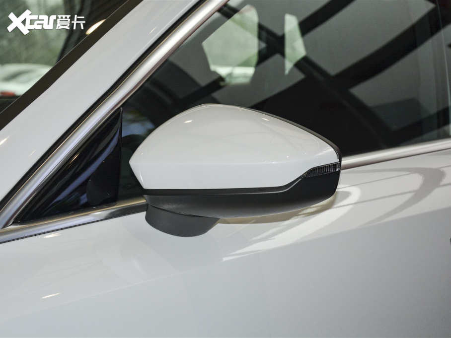 2022WA3 Sportback 35 TFSI r\