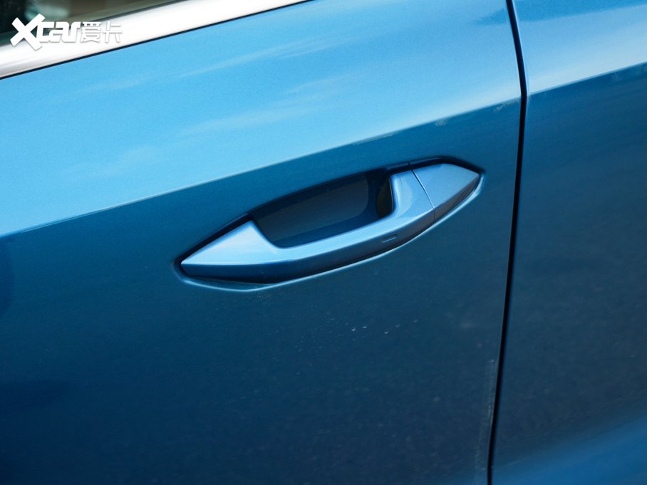 2022WA3 Sportback 35 TFSI r