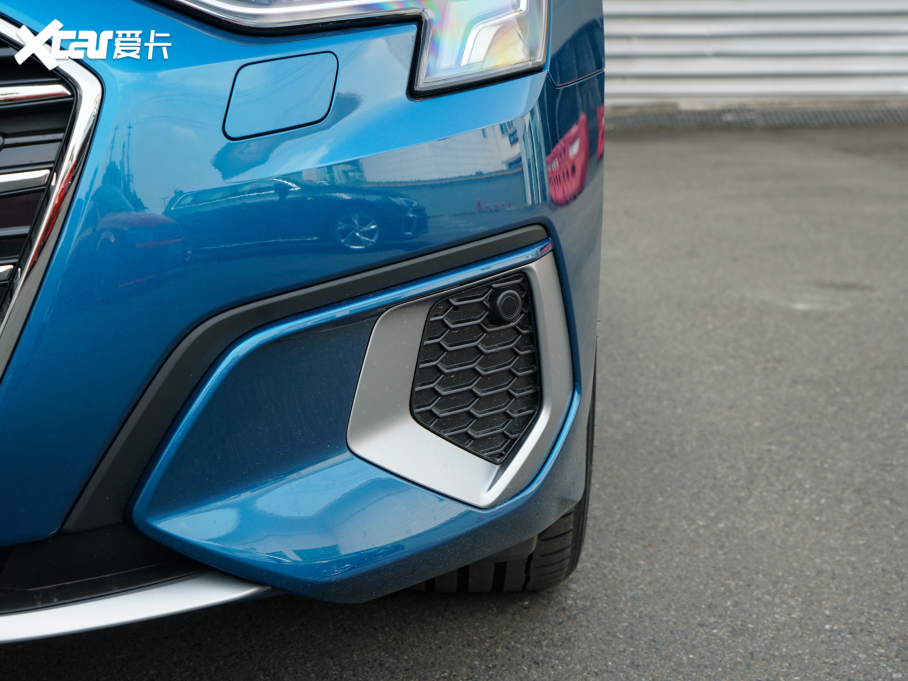 2022WA3 Sportback 35 TFSI r