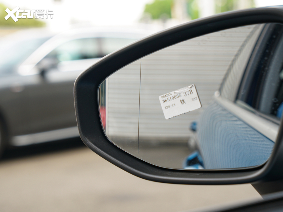 2022WA3 Sportback 35 TFSI r