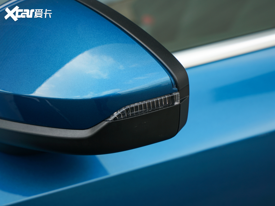 2022WA3 Sportback 35 TFSI r