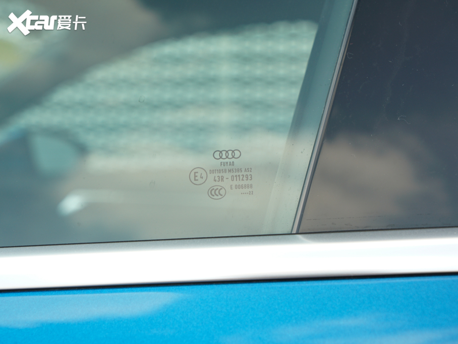 2022WA3 Sportback 35 TFSI r