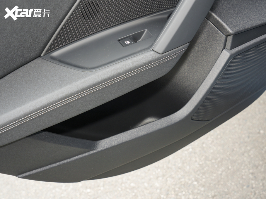 2022WA3 Sportback 35 TFSI r