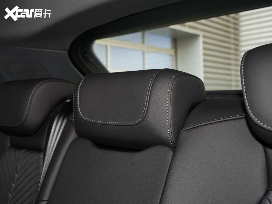 2022WA3 Sportback 35 TFSI r