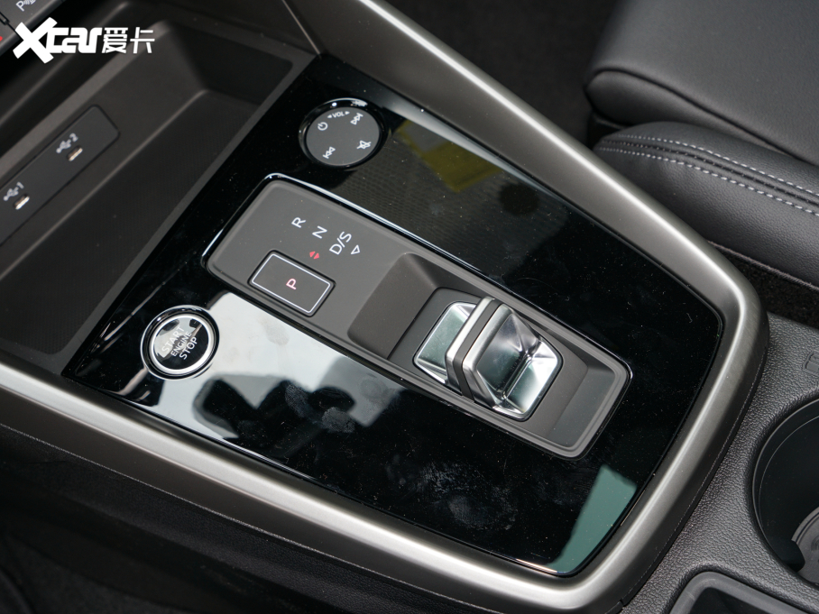 2022?yun)WA3 Sportback 35 TFSI r(sh)