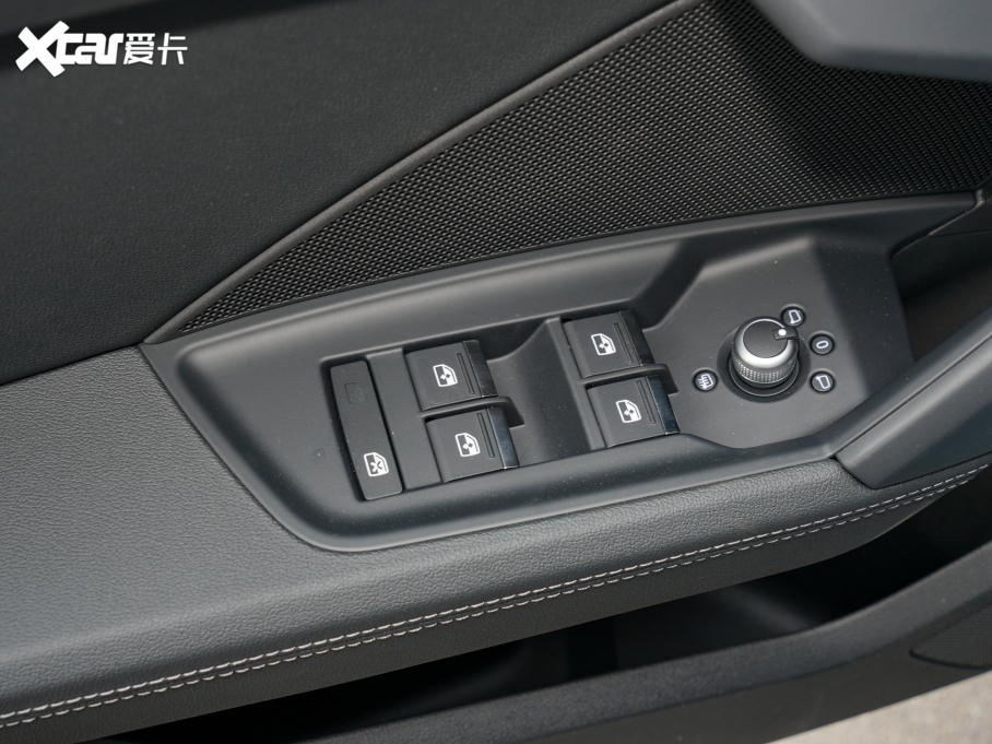 2022WA3 Sportback 35 TFSI r